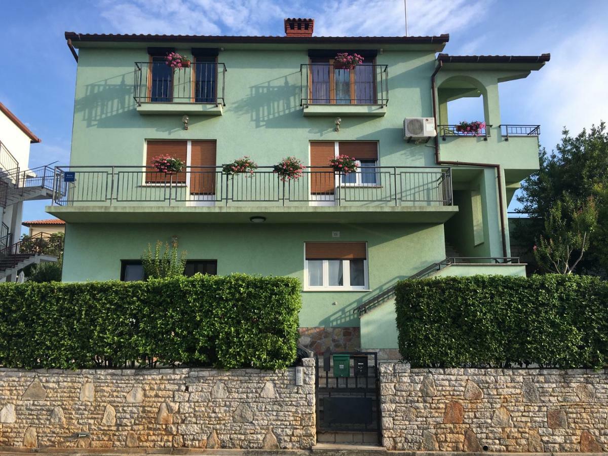 Apartment Esther Pula